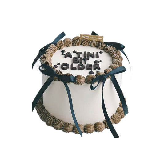 A Tini Bit Older Cake – Chic, Playful, and Perfectly Grown-Up
