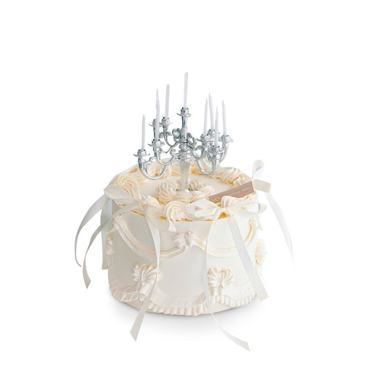 Elegant Chandelier Luxe Celebration Cake – A Timeless Statement for Special Occasions